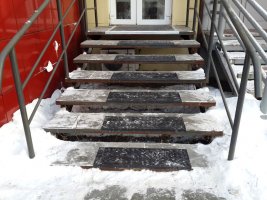 Монтаж резиновых проступей и накладок на ступени стоимость - Петрозаводск